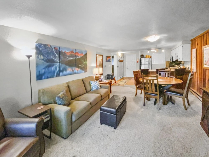 Beaver Ge 9-13 2 Bedroom Condo by Redawning