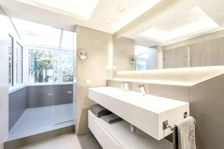 Villa With 4 Bedrooms in Badalona, With Wonderful sea View, Private Pool, Furnished Terrace Near the Beach