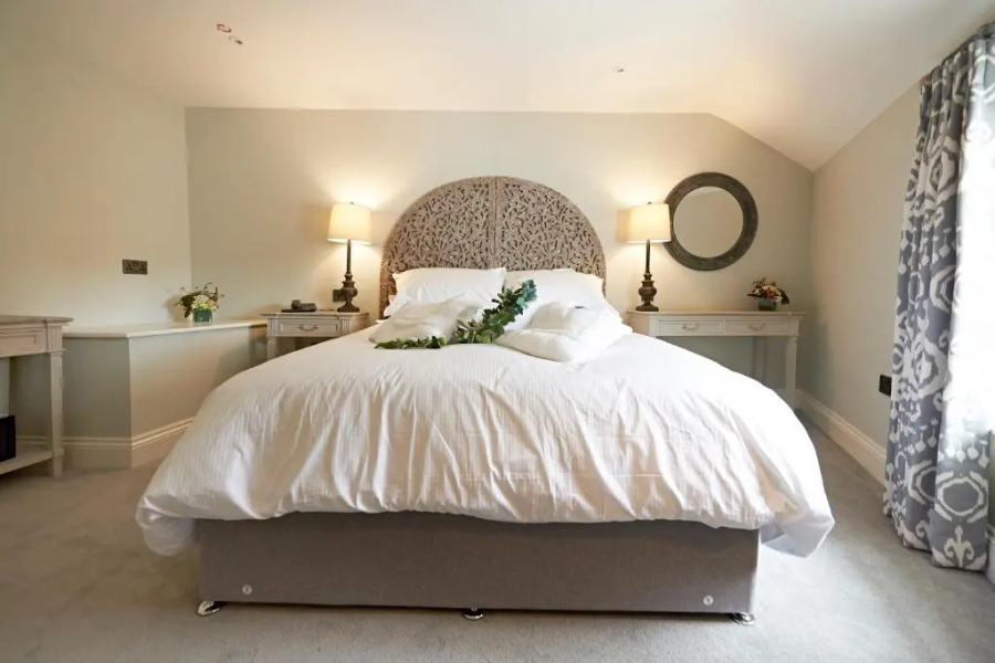 Valentinos Restaurant With Rooms