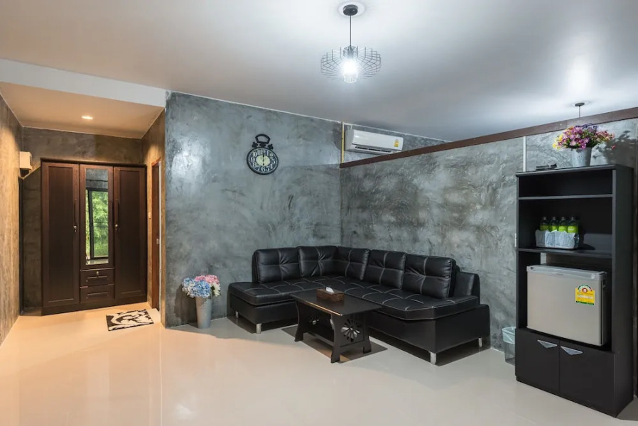 Alongkorn Farm and Resort