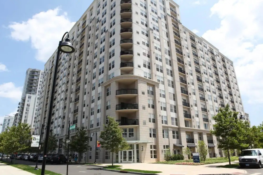 Global Luxury Suites at Stamford Center