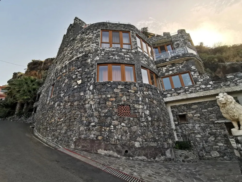 Castelo Austria - Top Floor Studio