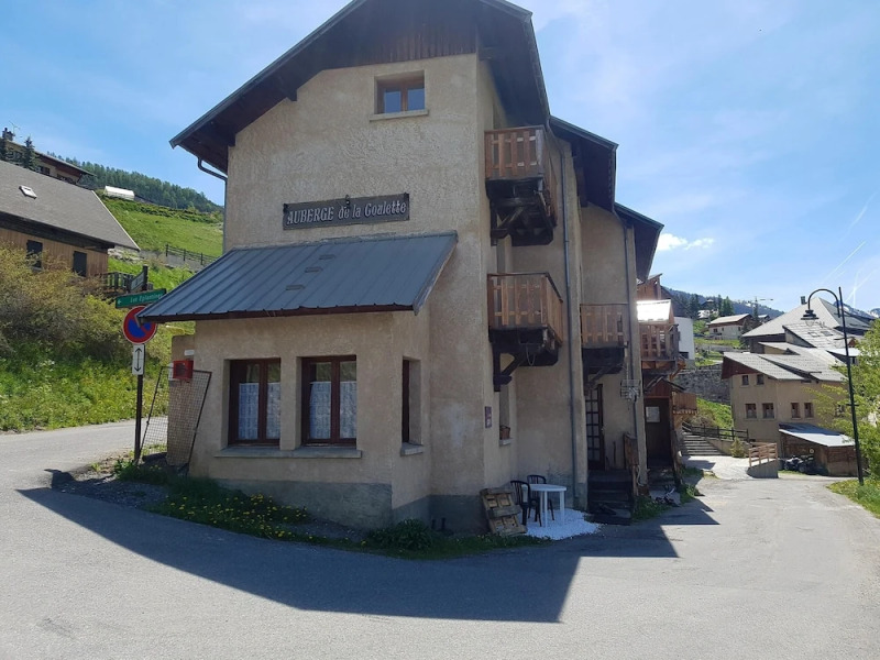 Property With 8 Bedrooms in Vars, With Balcony - 2 km From the Slopes