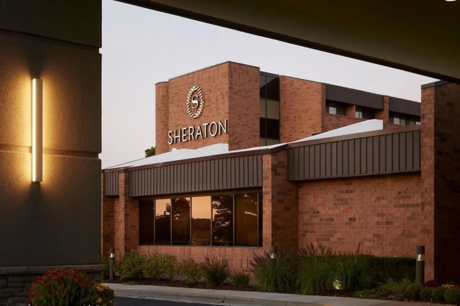 Sheraton Grand Rapids Airport Hotel