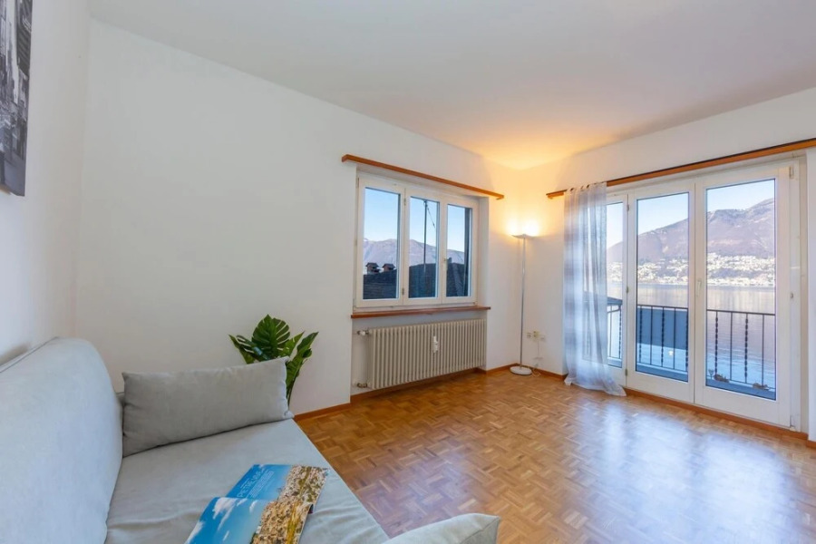 Garden On The Lake in Gambarogno Vira