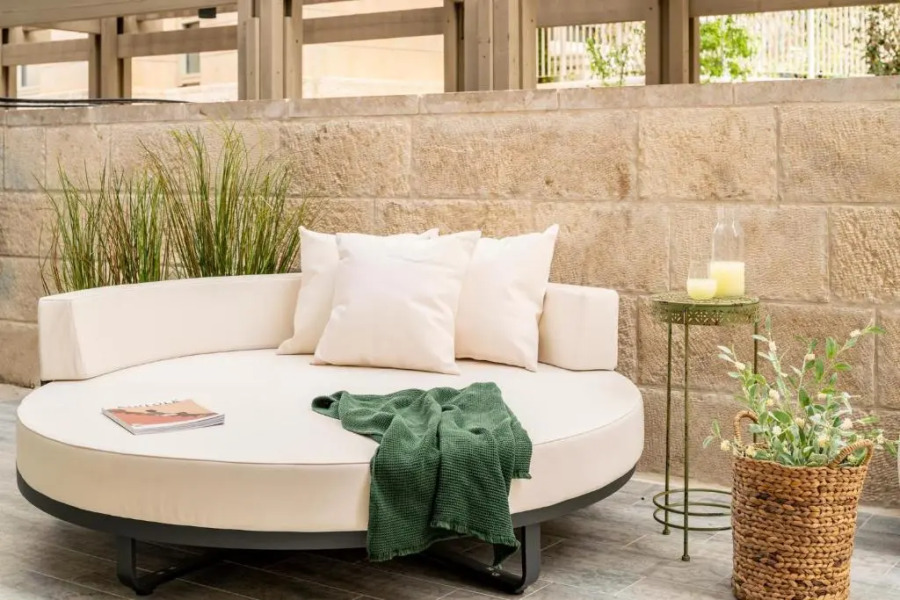 Mr. Agrippa - By TLV2GO