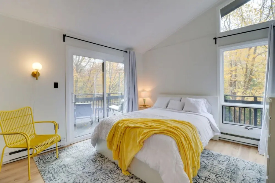 Pool, Tennis & More: Gouldsboro Getaway!