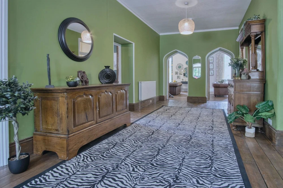 Hill House Country Estate - Princes Gate