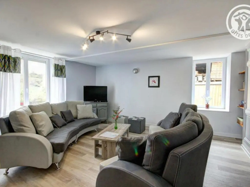 Gîte Saint-Didier-sur-Rochefort, 7 pièces, 12 personnes - FR-1-496-18