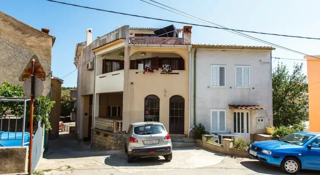 Apartments & Rooms Iva