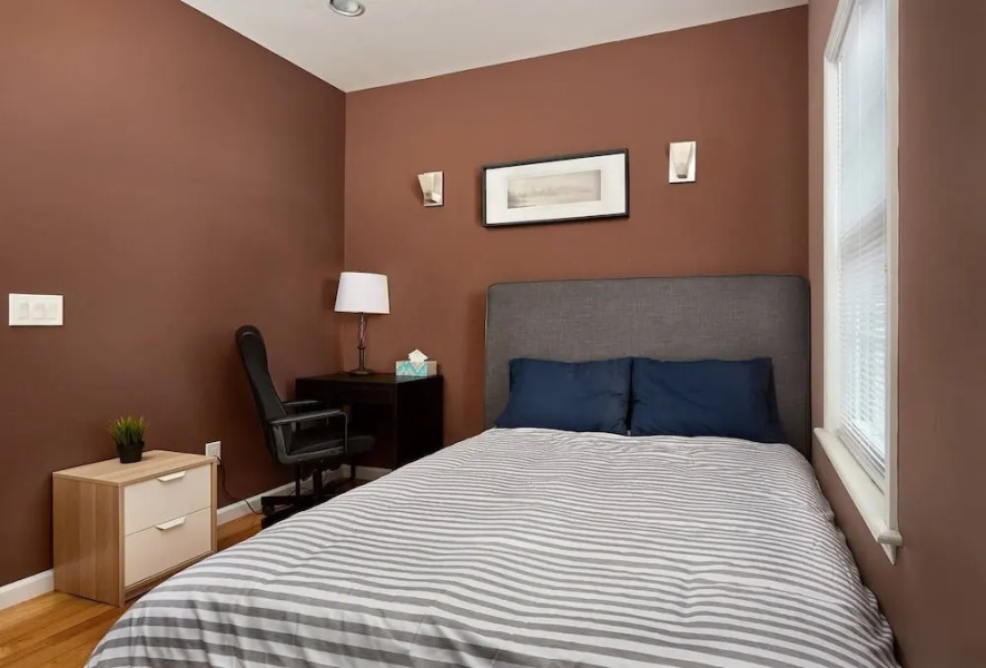 Bright, Spacious House!