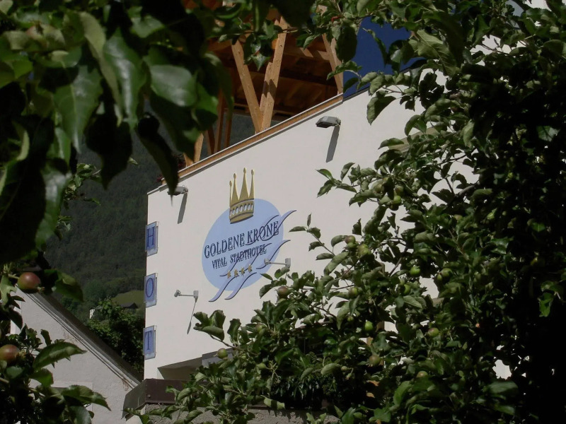 Hotel KRONE - eat, drink, stay