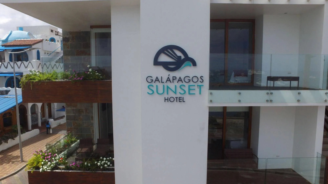 Galapagos Sunset Hotel