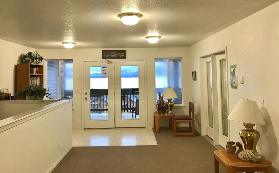 Lake View Suites