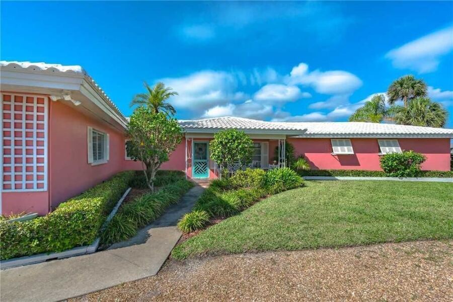 Bayside 294 - Three Bedroom Condo