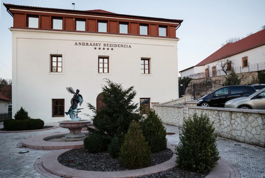 Andrassy Kuria
