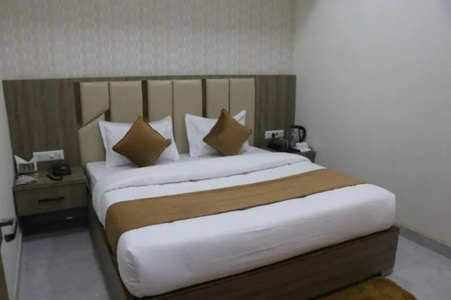 The Hotel Royal Jewel