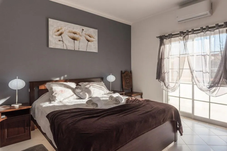 Dipti's Bed and Breakfast