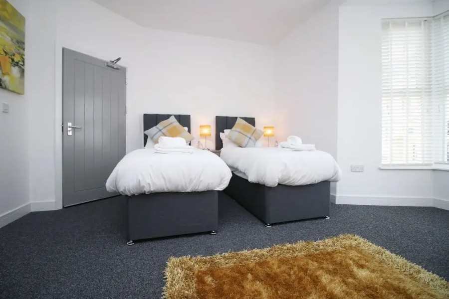 Stay Central - Heritage 24