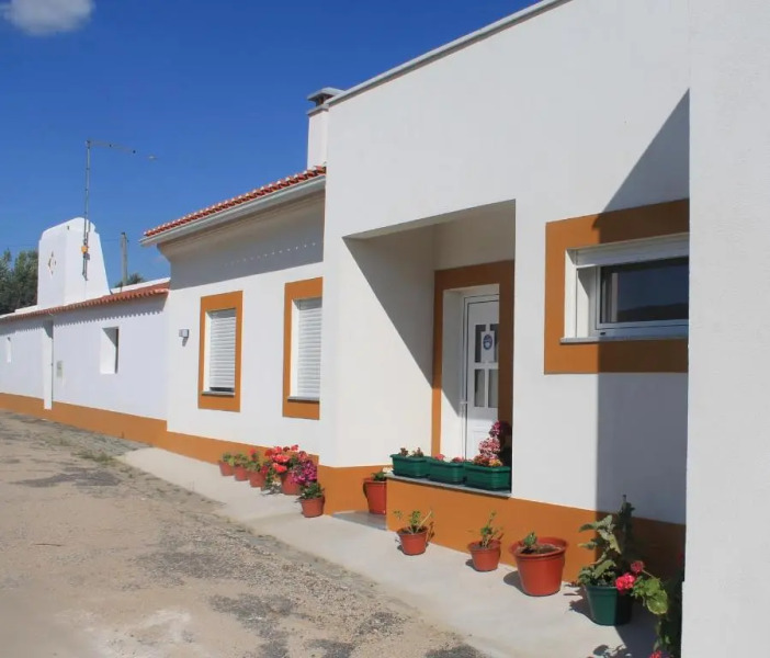 Girassol Alojamento Local