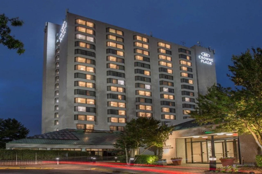Crowne Plaza College Park - Washington DC by IHG