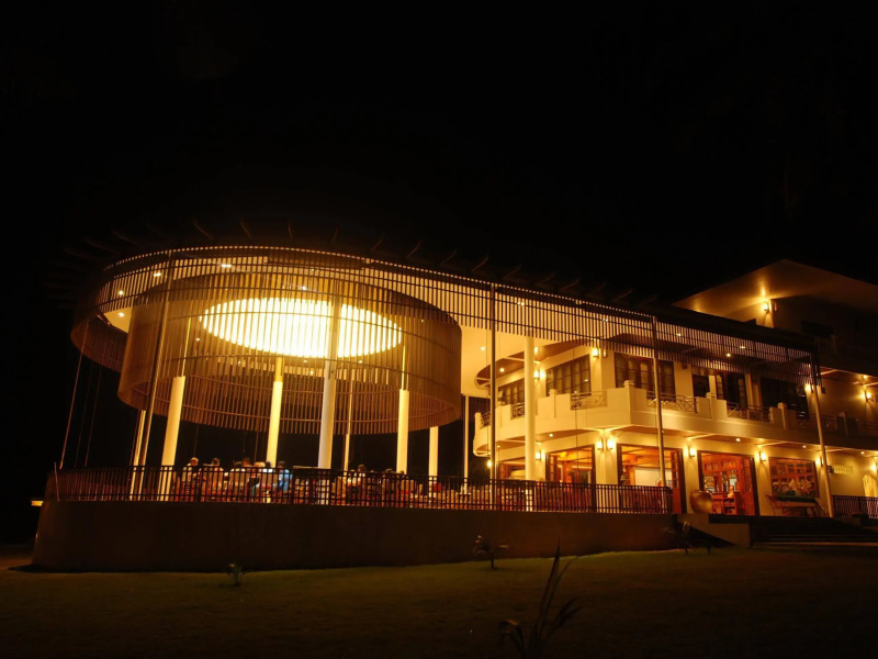 Bansaithong Beach Resort