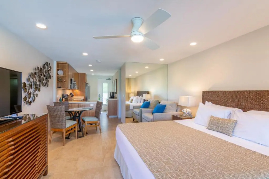 Castle Napili Surf Beach Resort