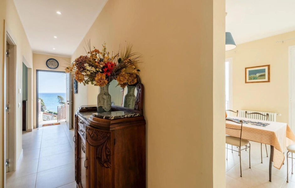 Stunning Home in Cipressa With Wifi and 2 Bedrooms