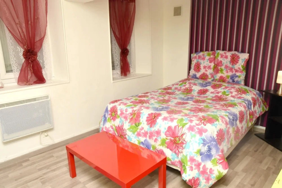 Apartment With one Bedroom in Provins, With Wifi