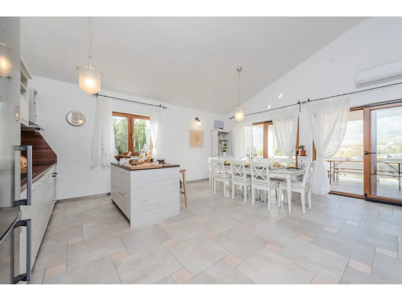 Villa More With Pool and Garden