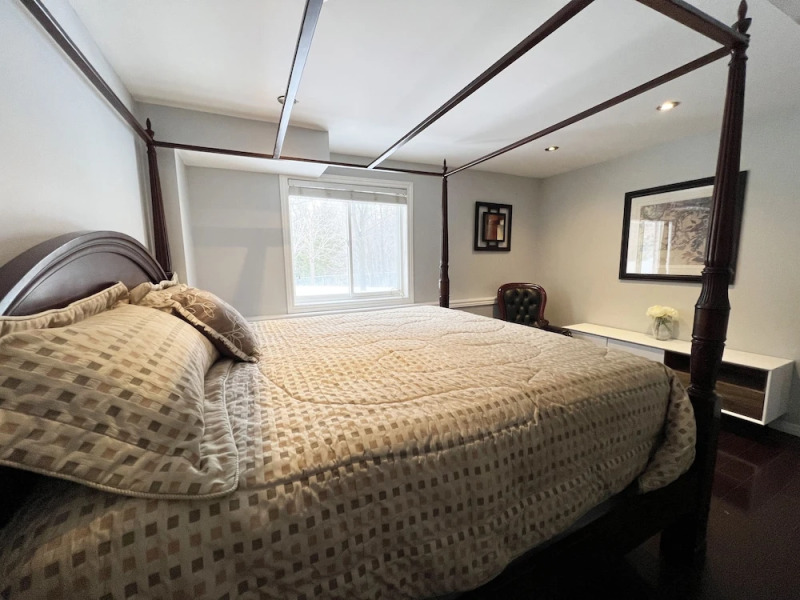 Vacation home beside the trails and Park