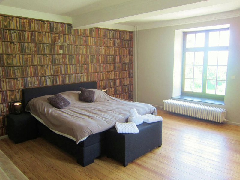 Luxury Castle, Basse-bodeux