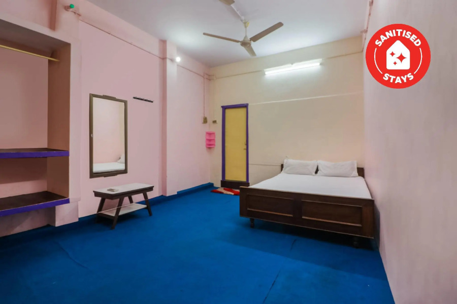 SPOT ON 46580 Laxmi Atithi Bhawan