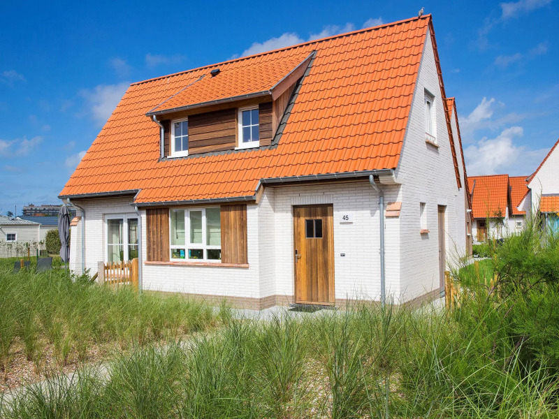 Villa, two Bathrooms and a Washing Machine, Near Ostend