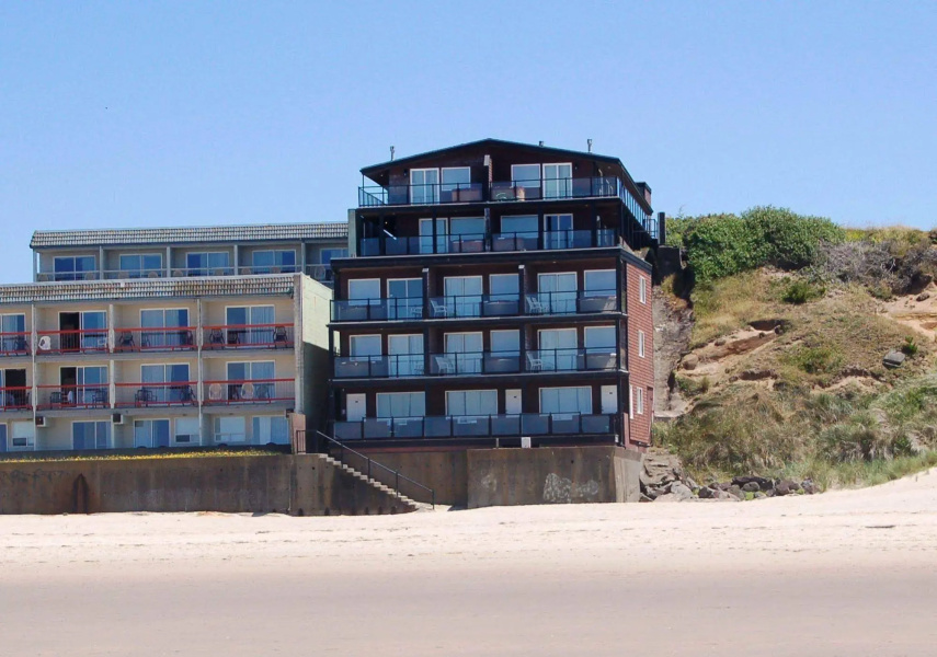 Beachfront Manor Hotel