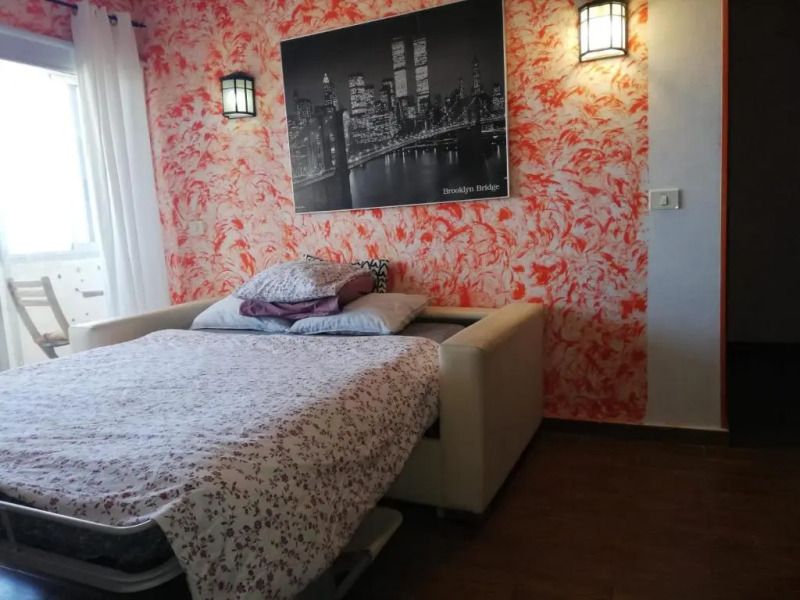 Apartment on the beach and ocean sounds