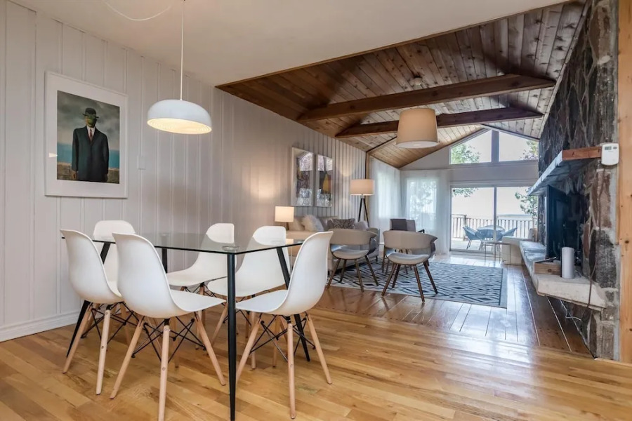 Grandview Beach House an Incredible Beach Waterfront is Waiting for You!