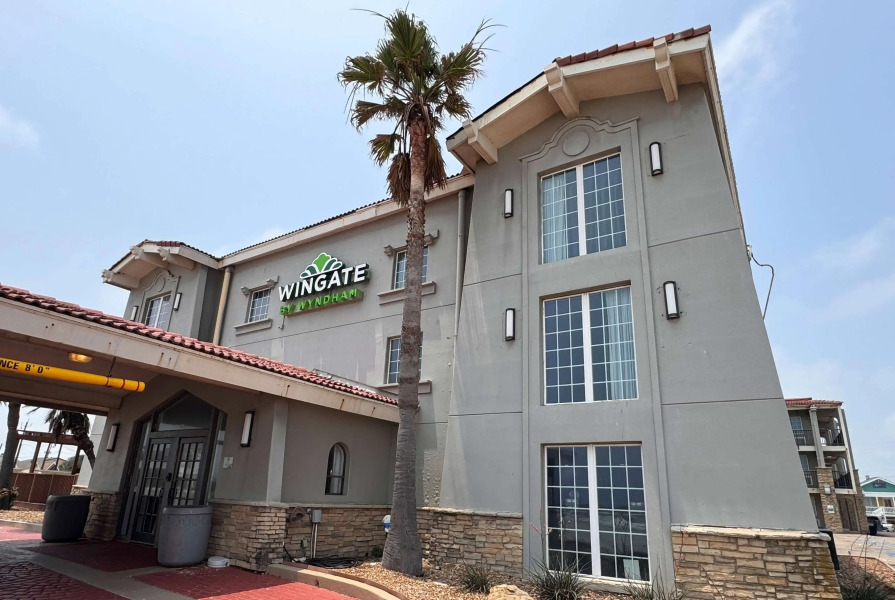 Wingate by Wyndham Galveston Beachfront at the Seawall