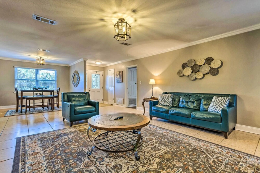 Tranquil Pensacola Vacation Rental With Fire Pit!