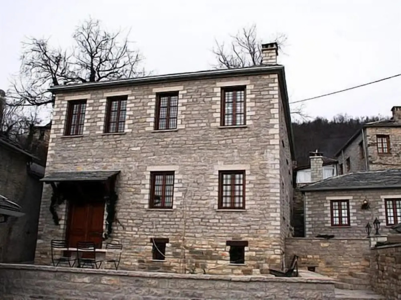 Nikolas Guesthouse