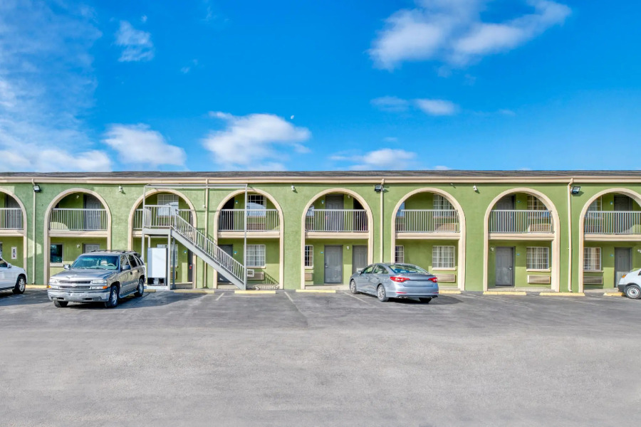 Sienna Inn Channelview, TX