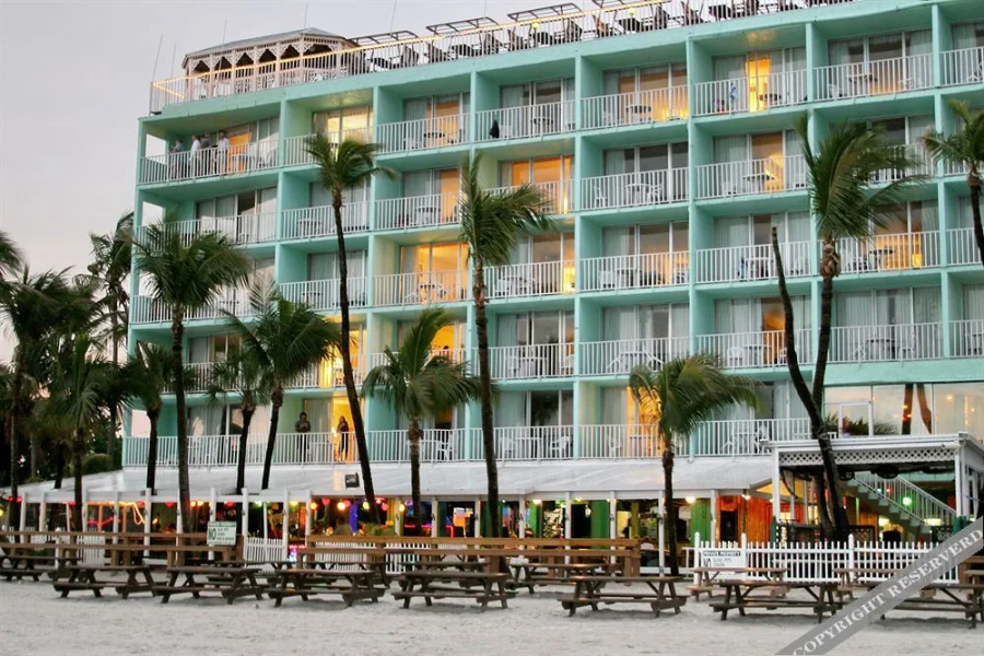 Lani Kai Beachfront Resort