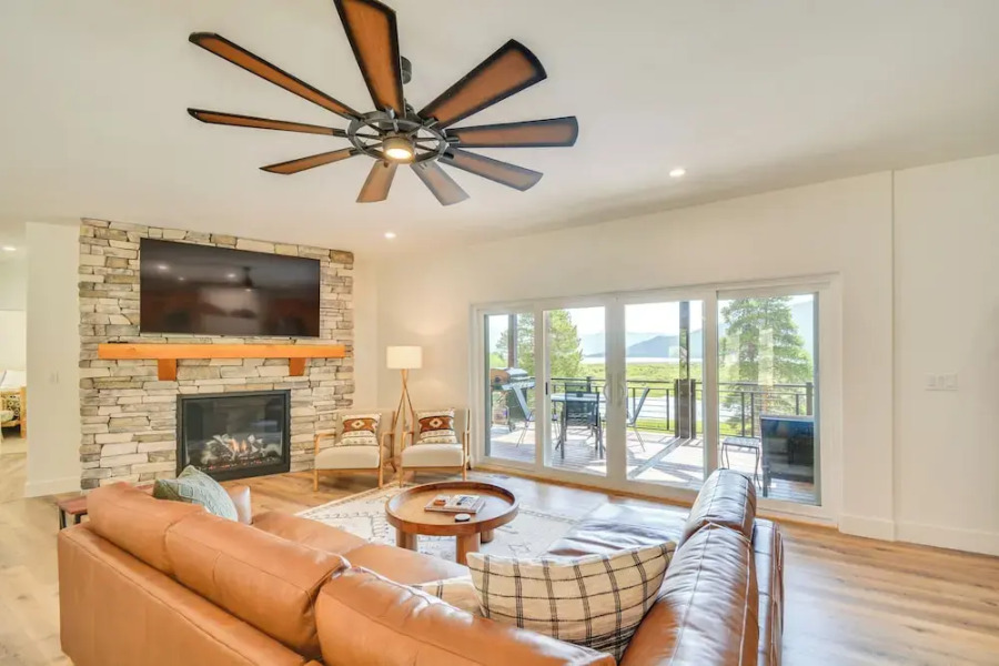 2 Mi to Lake: Stunning Twin Lakes Home w/ Deck