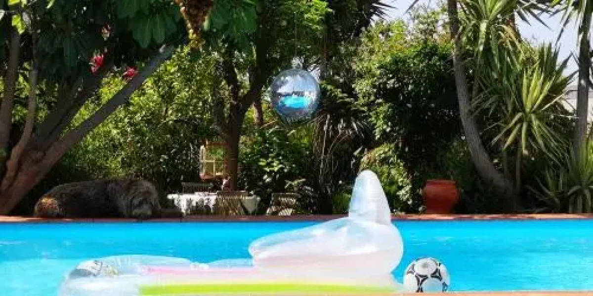 Costa Tropical Oasis