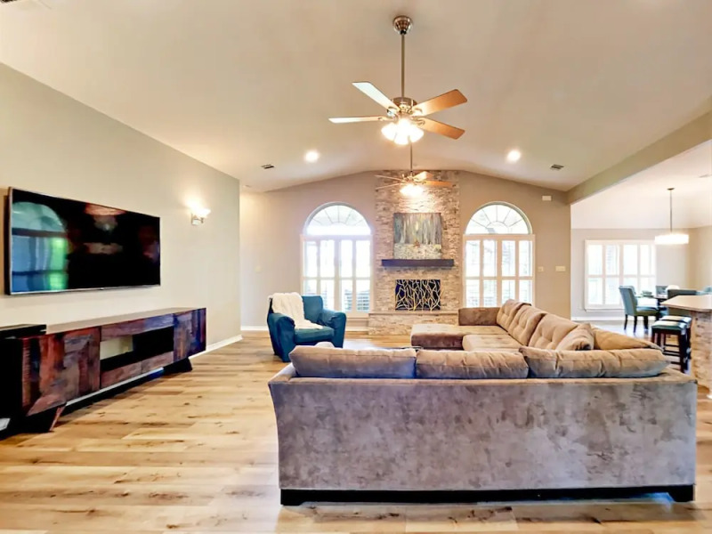 Dripping Springs Home 4 Bedrooms 2 Bathrooms Home