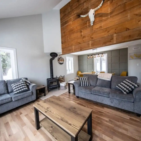 De la Montagne-spa- PET Friendly- Ski in Ski out