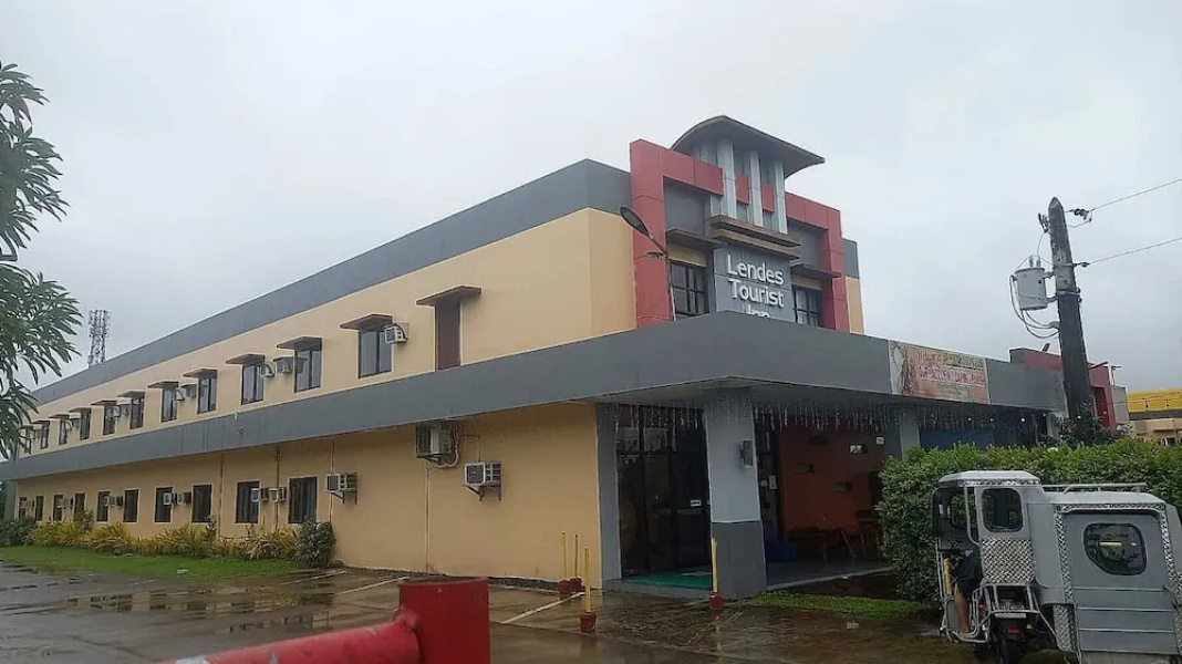 OYO 1037 Lendes Tourist Inn Main