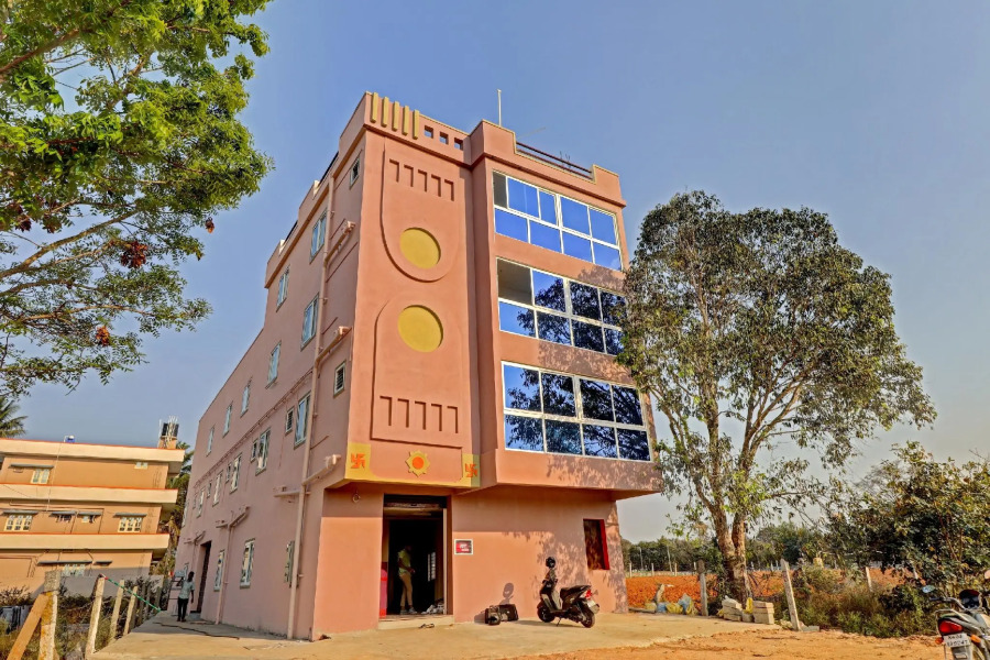 SPOT ON 78782 Hotel Om Classic