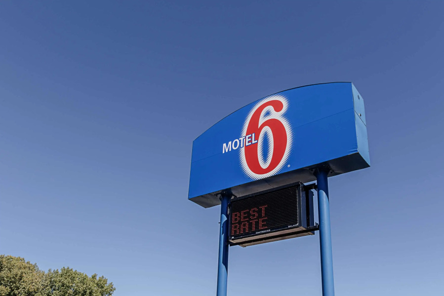 Motel 6 La Crosse, WI