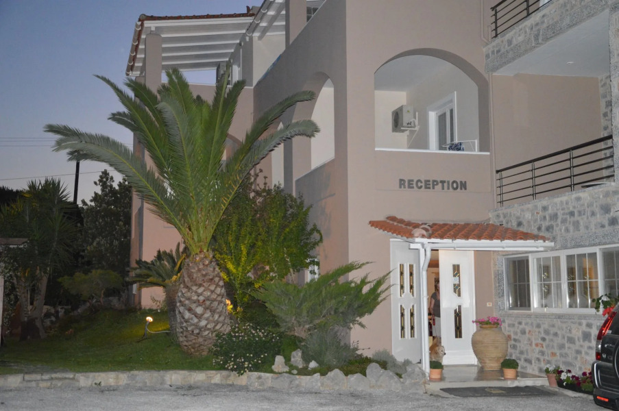 Diamond Palace Apartments